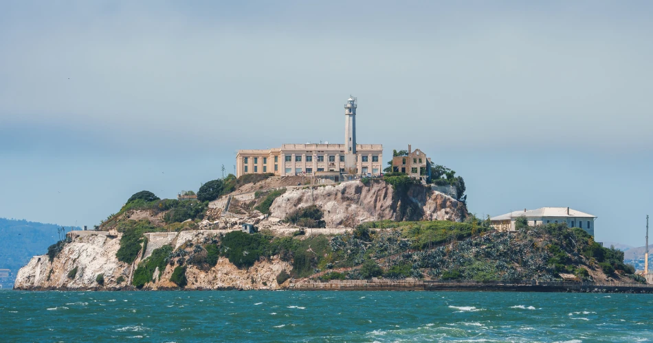 Complete San Francisco Travel Guide: Famous Sights, Local Culture & Secret Spots