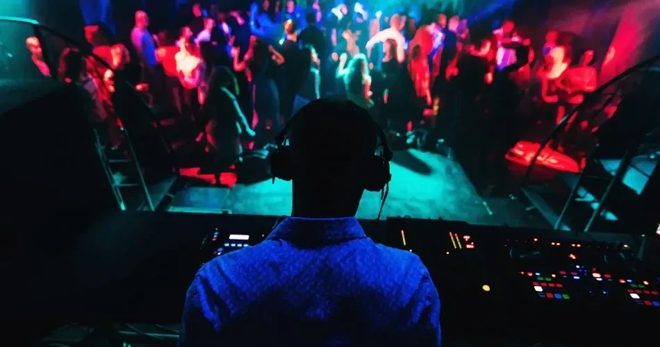 San Francisco Nightlife Guide 2026: Best Places to Party, Drink & Dance After Dark